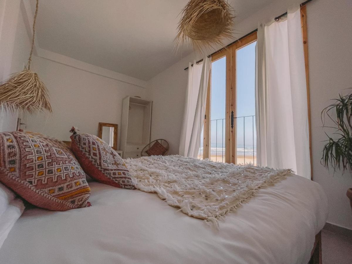 Blue Waves Surf House Hotel Agadir Exterior photo